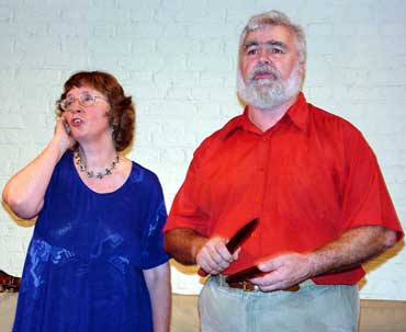 Margaret Walters and John Warner in the April 2000 performance of Yarri at the University of Sydney